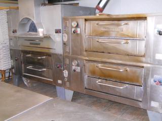 Businesses For Sale-Businesses For Sale-Profitable Pizza Place-Buy a Business
