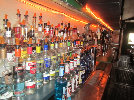 Businesses For Sale-Businesses For Sale-Popular Irish Pub In He-Buy a Business