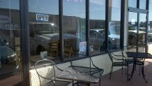 Businesses For Sale-Businesses For Sale-Pizza Parlour-Buy a Business
