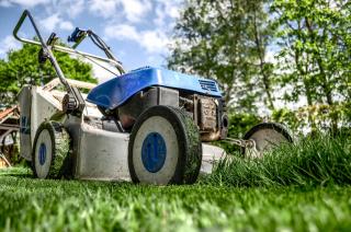 Commercial/Residential Landscaping Business in NC Commercial/Residential Landscaping Business in NC