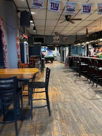 High-Traffic Bar Business for sale in NY