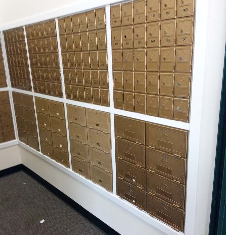 Businesses For Sale-Pack Ship Store-Buy a Business