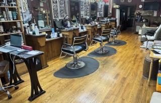 Unisex Barber