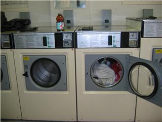 Turnkey Absentee Laundromat